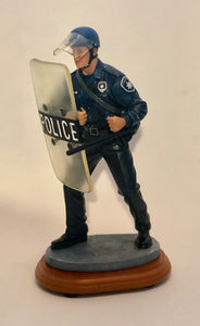 PE89174 Riot Control Cop (Shipping Included)